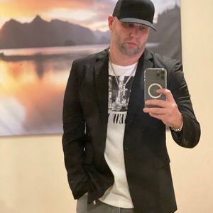 Meet your Posher, Ryan